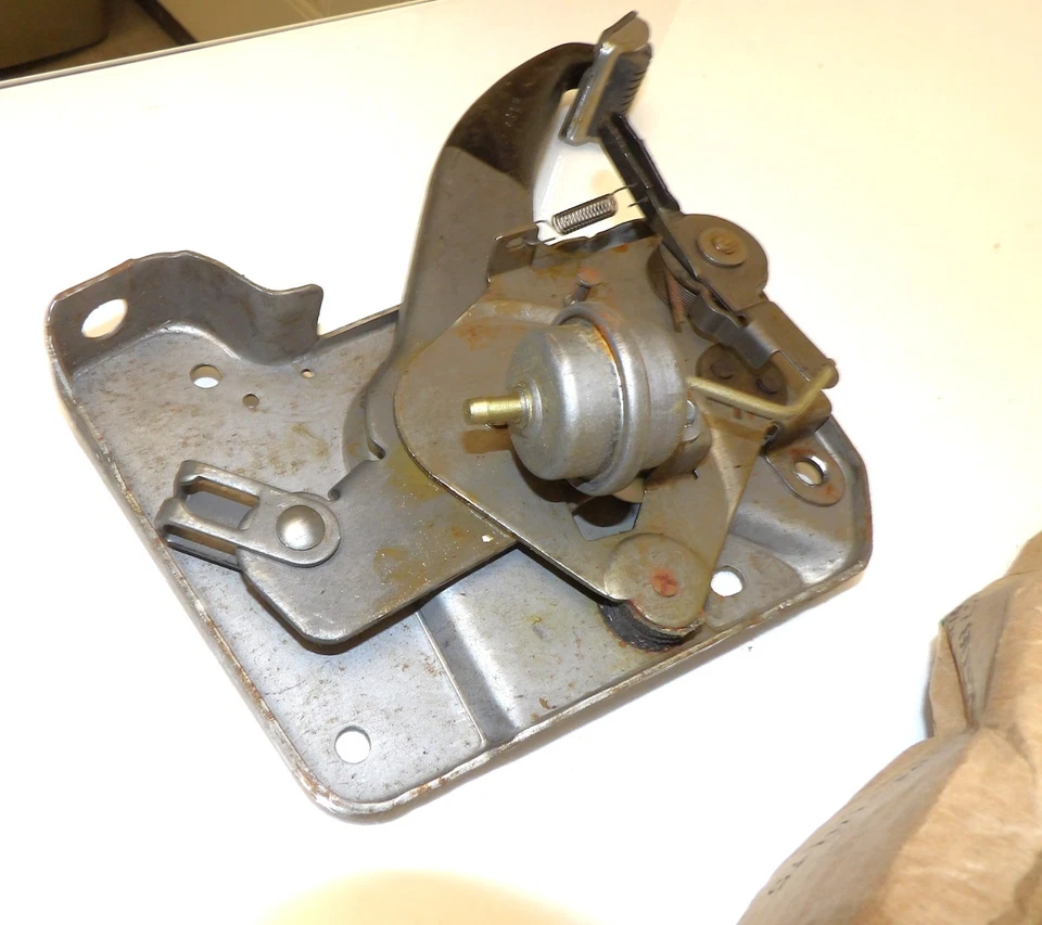 1973-1977 Ford Galaxie 500 LTD Monterey Marquis НОВАЯ ИЗ СТАРЫХ ЗАПАСОВ ПЕДАЛЬ УПРАВЛЕНИЯ СТОЯНОЧНЫМ ТОРМОЗОМ - Изображение 3 из 4