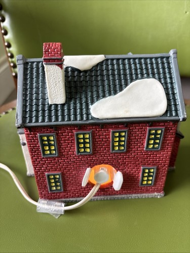 Lemax Caddington Christmas Village Lighted Park Square Bistro Porcelain 1997 - Picture 8 of 17
