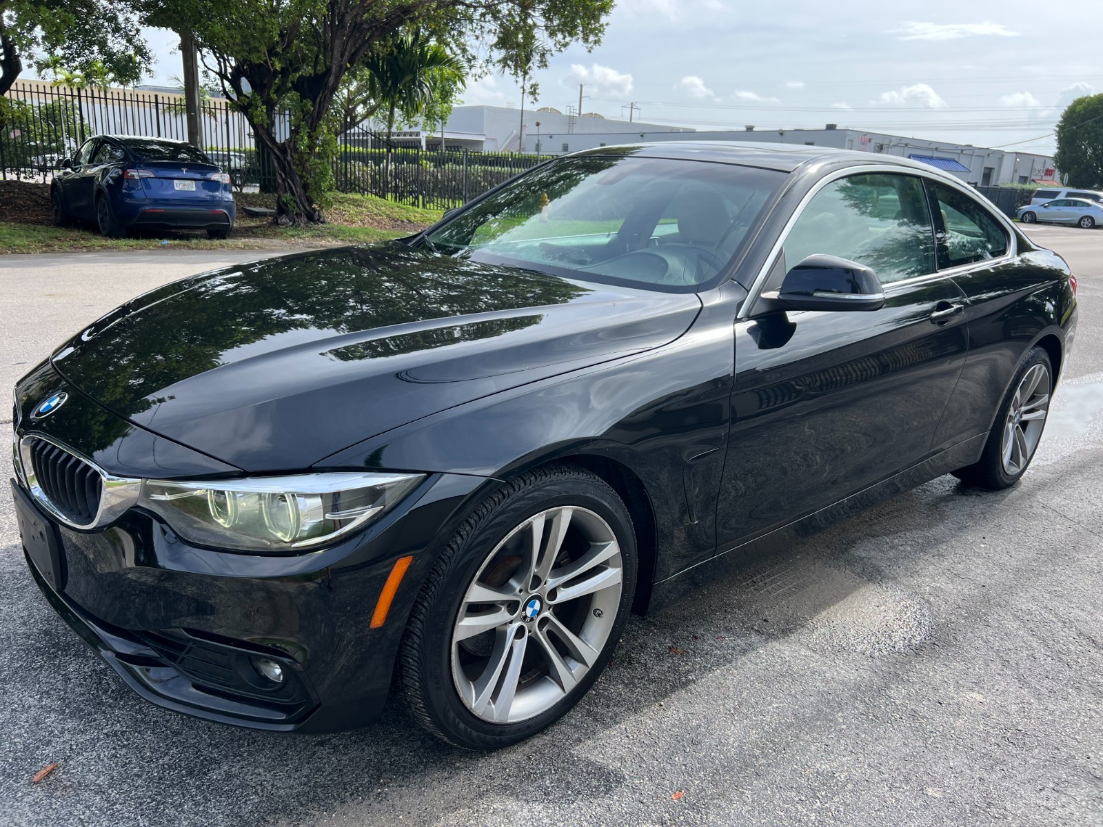 BMW 3-Series - Image 11