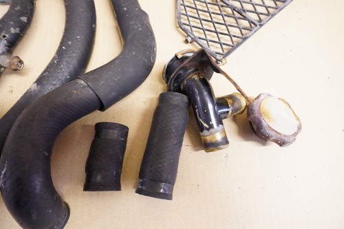 Suzuki Gsxr gsxr400 400 GK71 1986 fascio tubi radiatore alloggiamento termostato griglia - Foto 6 di 15
