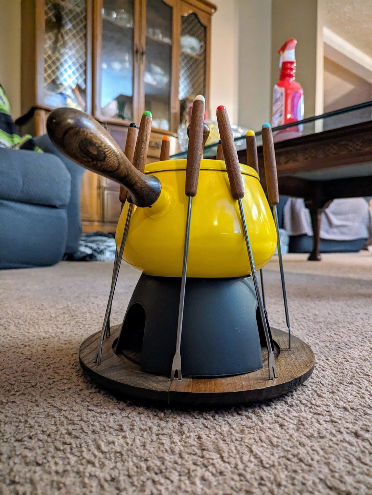 VINTAGE YELLOW ENAMELED FONDUE SET STYSON JAPAN