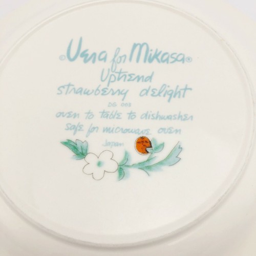 Vintage Vera for Mikasa Strawberry Delights Ceramic Dinner Plate A - Picture 5 of 7