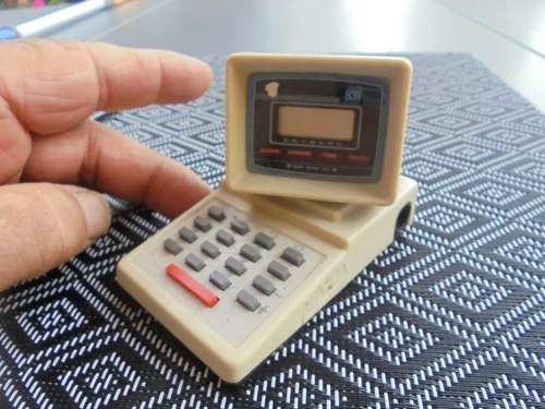 Ancienne Calculatrice Taille Crayon: Ordinateur à Pile Computerized Calculator