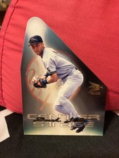 2000 Pacific Prism Center Stage Die-Cut Derek Jeter NR-MT
