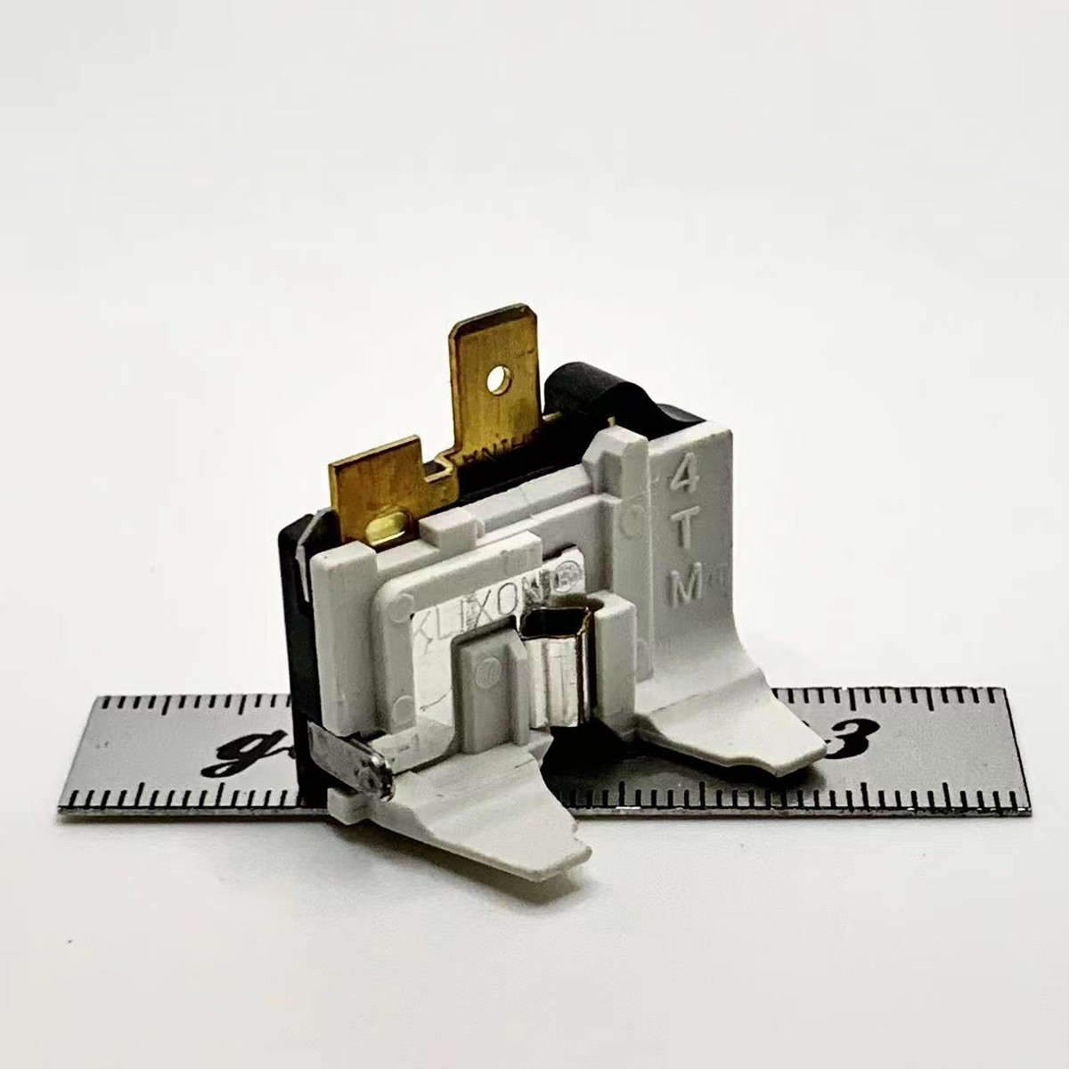 1PC KLIXON 4TM 232KFBYY -53GAH9AB insert type compressor DRP