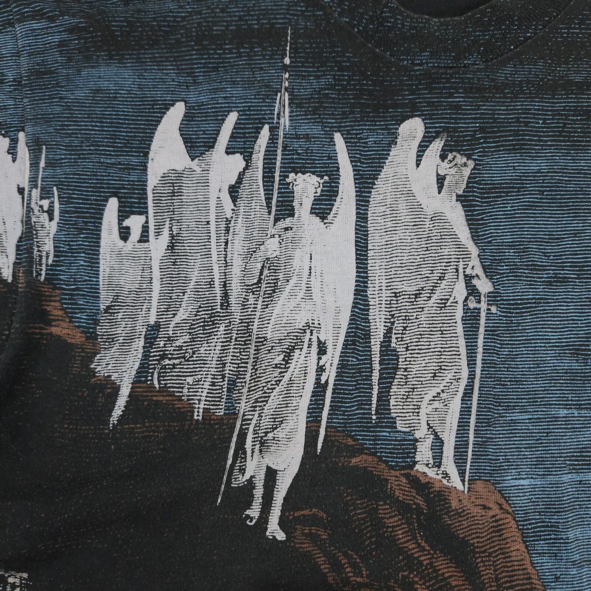 Vintage 90s Gustave Dore Darkness Angels Vs Demons T-Shirt Art L