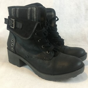 black hiker boots women's