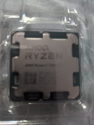 AMD Ryzen 7 7800X3D 8-Cores 4.2GHz Socket AM5 Gaming CPU Processor