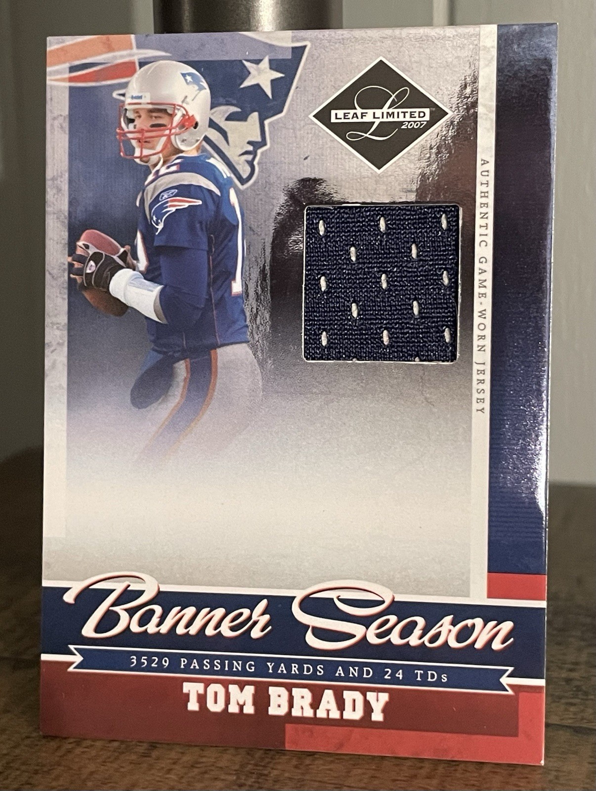 2007 Leaf Limited Tom Brady GAME USED Banner Season #d 9/100 Patriots Jersey