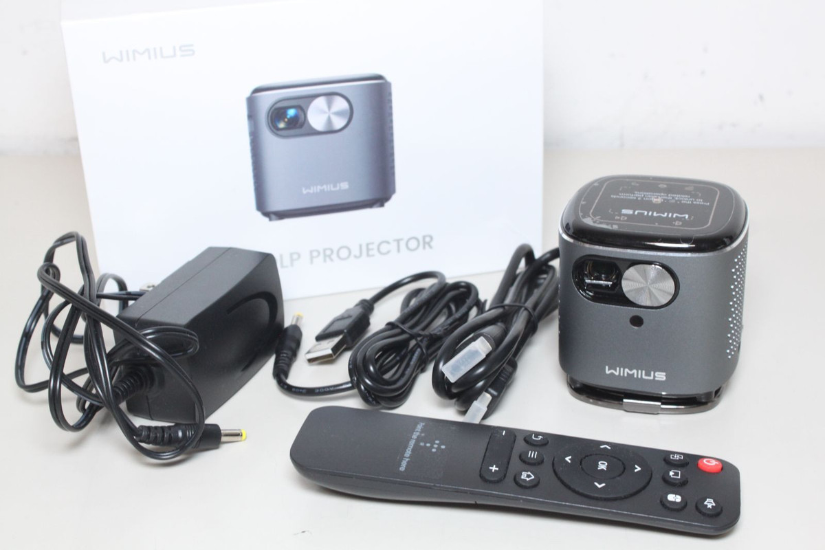 Wimius Q2 Mini Projector Portable Projector For Home Theatre Wimius Q2 Mini Projector Portable Projector For Home Theatre