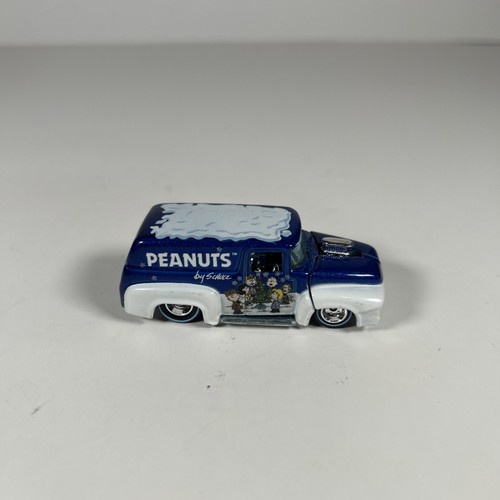 1956 '56 Ford F-100 Panel Peanuts Snoopy Edition Hot Wheels Diecast - Picture 2 of 6