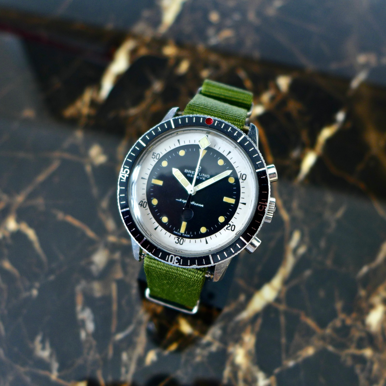 A Rare Vintage 1960s Breitling Superocean "Slow Chrono" Divers Watch Ref. 2005 image 5