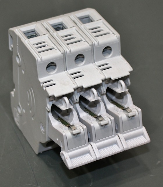 Eaton Bussmann CHM Series DIN Rail Midget Fuse Holder CHM3DNIU, 600V