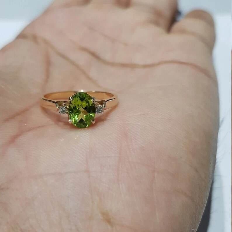 14k Yellow Gold Natural Green Peridot and Diamonds Solitaire Women Wedding Ring - Image 2 of 4