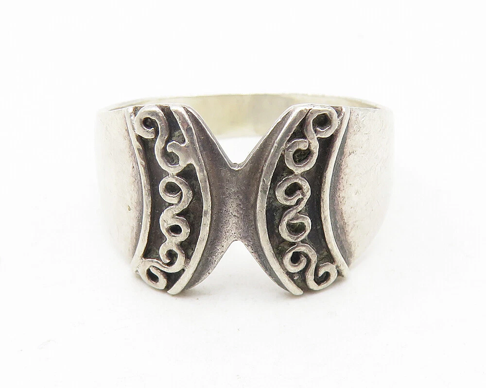CW 925 Sterling Silver Vintage Dark Tone Swirl Detail Band Ring