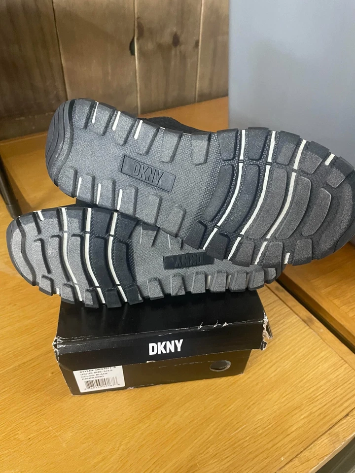 Zapatillas DKNY Little Kids EE. UU. Talla 5 Danni Dino Negras Estilo # DKN1077-9 Foto 4 de 4