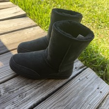 UGG Australia Ultra Short Boots Womens W6 Black Suede Vintage Y2K New Zealand