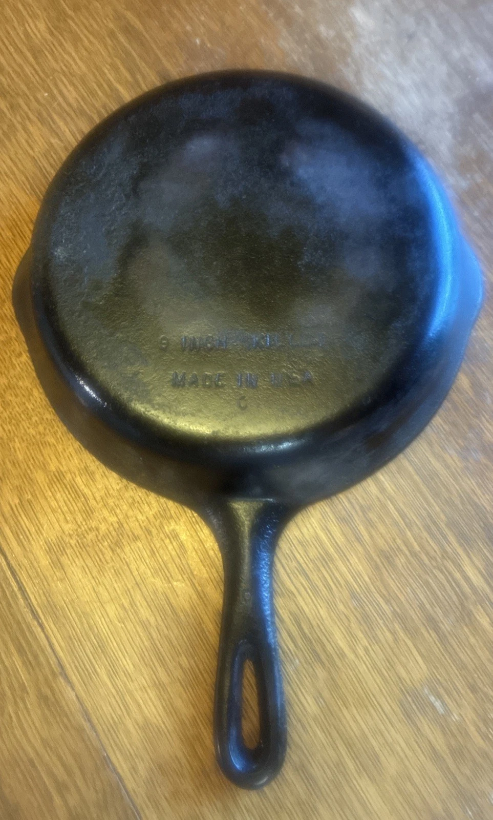 Unmarked Wagner #6 Vintage 9” Seasoned Cast Iron Skillet