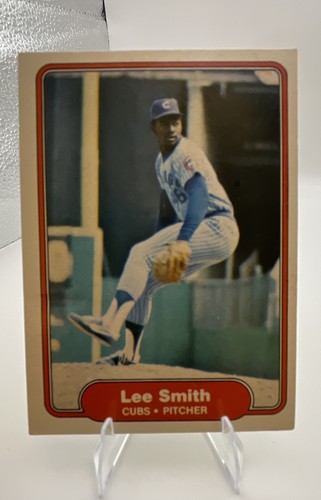 Lee Smith [Cubs Logo Reversed on Back] #603 1982 Fleer card