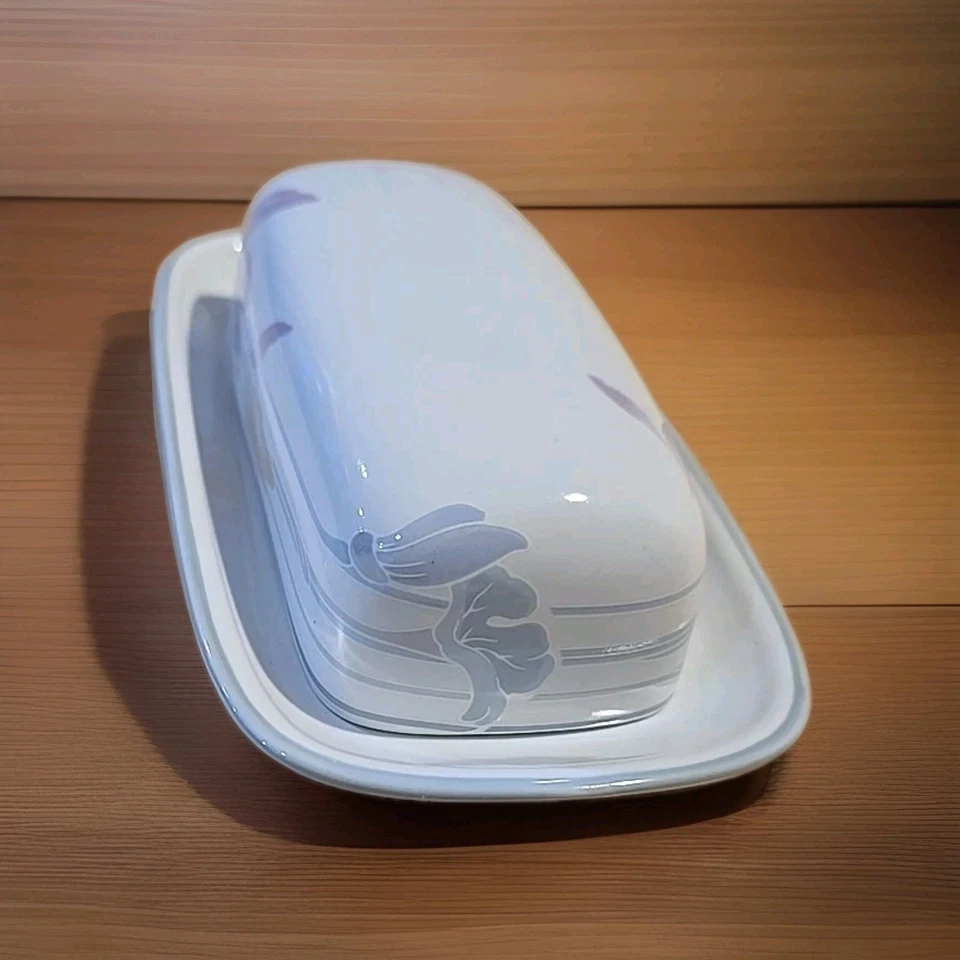 Набор фарфоровых масляных тарелок с крышкой и подносом Studio Nova Tender Bloom Y2325 Таиланд - Изображение 3 из 4