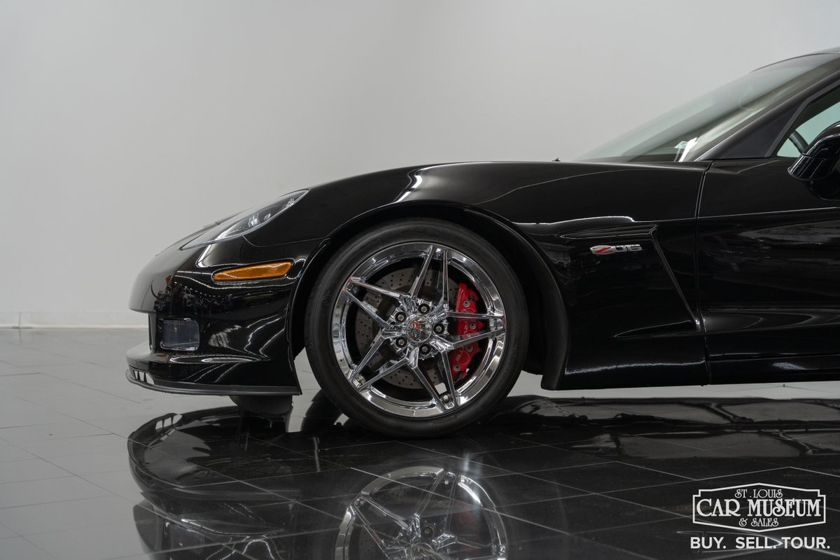 2008 Black Chevrolet Corvette   | C6 Corvette Photo 5