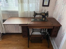 Vintage Wooden Singer Sewing Machine Table Foldout & Working Sewing Machine