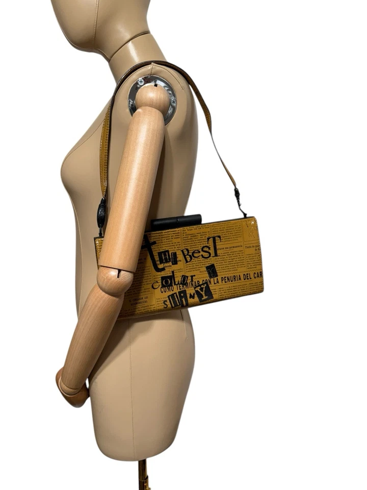 Bolso Gaceta Española Marrón John Galliano SS2001 De Colección Foto 2 de 4