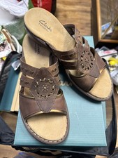 Clarks Bendables Leather Womens New Size 8 Brown Slip On With Box