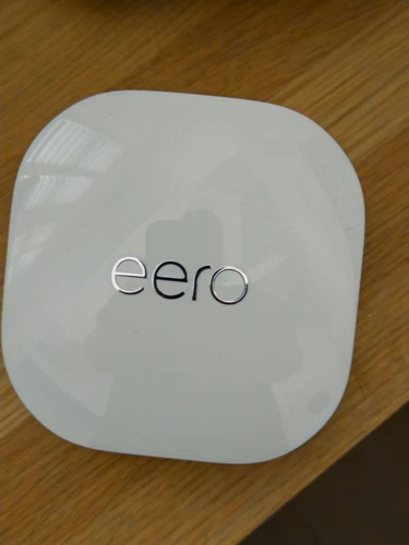AUTHENTIC EERO 6+ mesh Wi-Fi router | 1.0 Gbps Ethernet | Coverage up to 140 m2
