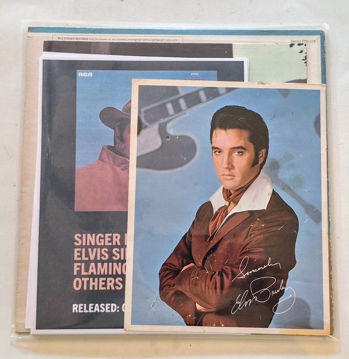 Elvis Presley, Singer presents Elvis Singing Flaming Star With