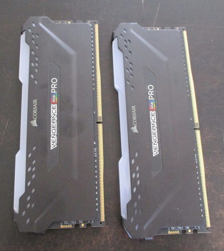 Corsair Vengeance RGB Pro 16GB (2 x 8GB) DDR4-3200 Memory Lot 2 - Picture 2 of 2