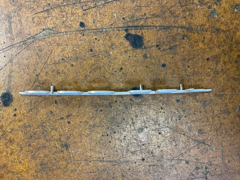 MERCEDES BENZ 300SEL TRUNK LID EMBLEM W116 LWB 原始设备制造商 1972-80 — 第 3/4 张图片