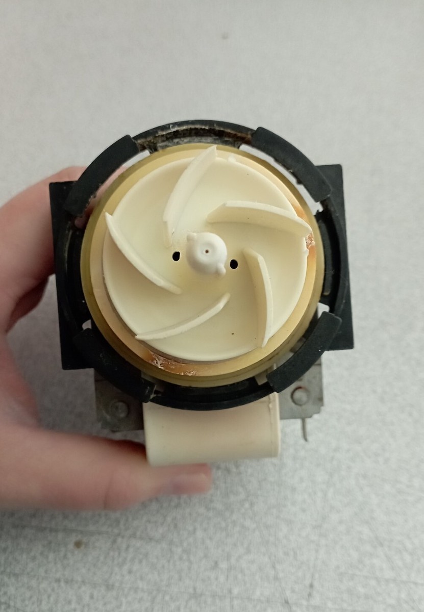 Pompe De Vidange Pour Lave-Vaisselle Miele G5600 SC - Pièce Détachée D'Occasion