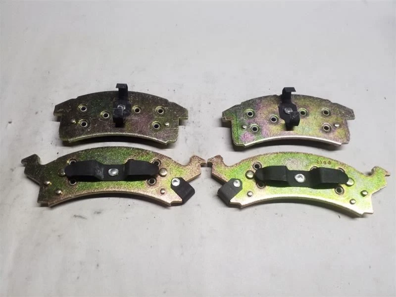 Nuevo juego de pastillas de freno de disco orgánico Fade Free D506 Foto 3 de 4