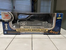 Radiocomando RC Cadillac Escalade nuovo luminoso auto telecomandata nuovo con scatola