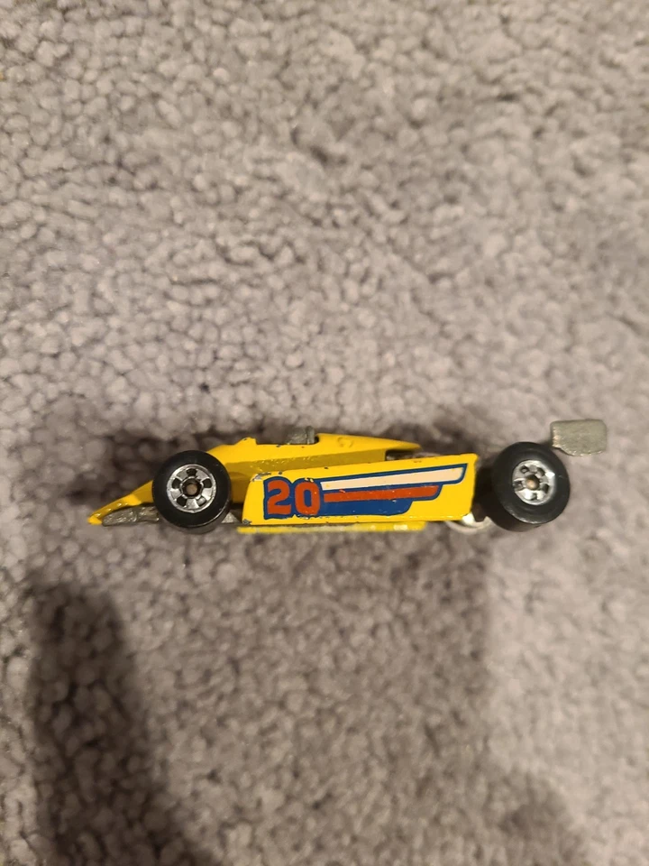 Hot Wheels Corvette Stingray - naranja 1975 Hong Kong y 1982 coche de carreras Malasia Foto 4 de 4