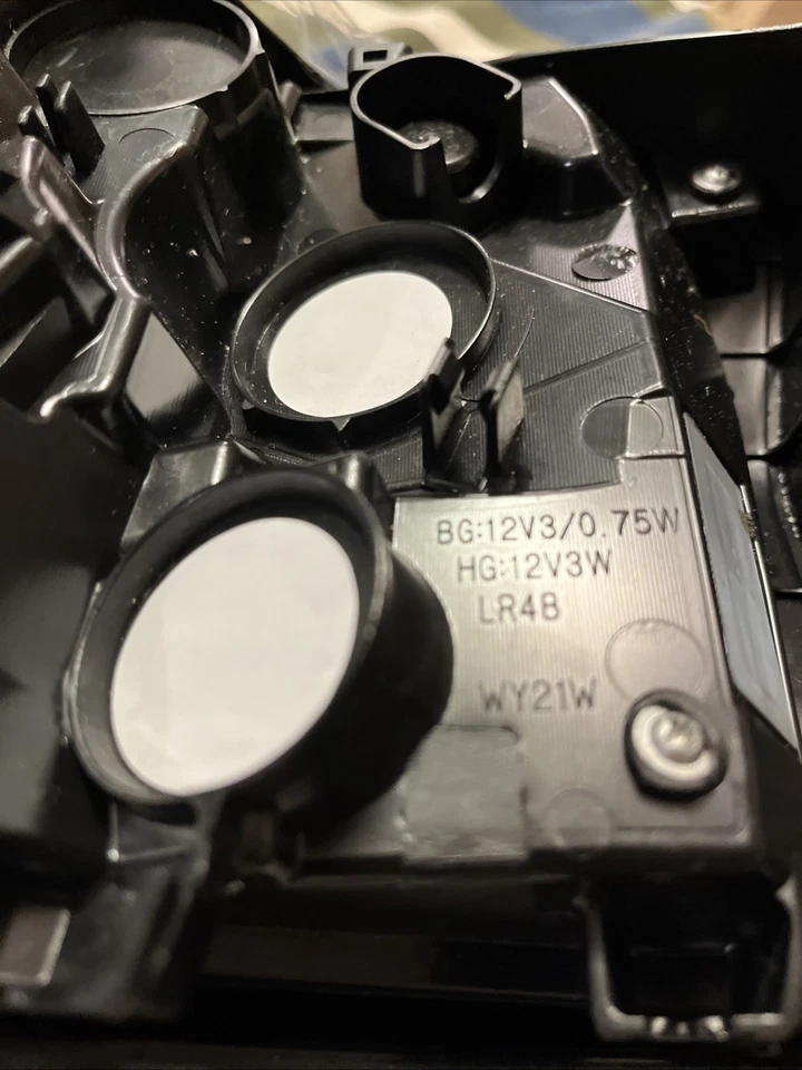 Luz trasera exterior Sienna Limited Platinum XSE 2021 2022 pasajero lado derecho Foto 3 de 4