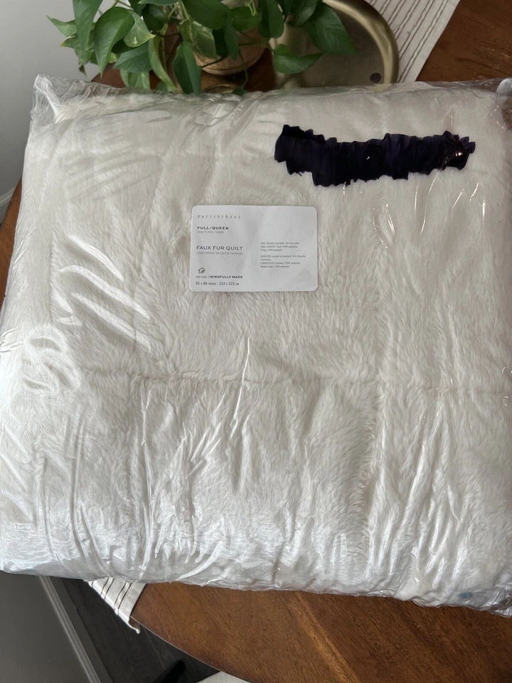 Edredón de piel sintética Pottery Barn Alpine, blanco/alpino, completo/queen Foto 3 de 4