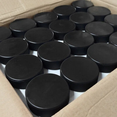 SCHANNER Eishockey Game Puck für Spiel Match Training 100 Stück - Senior, schwarz, NEU
