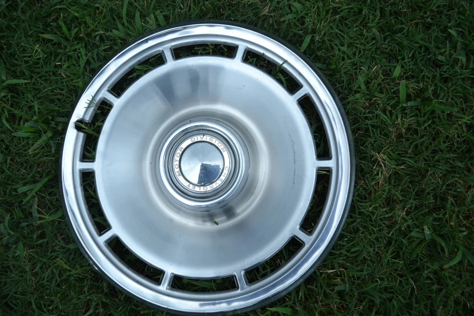 LOTE 4 TAPACUBOS CHEVROLET 1971 1972 14" PULGADAS CUBIERTAS RUEDA CAMARO CHEVELLE NOVA Foto 4 de 4