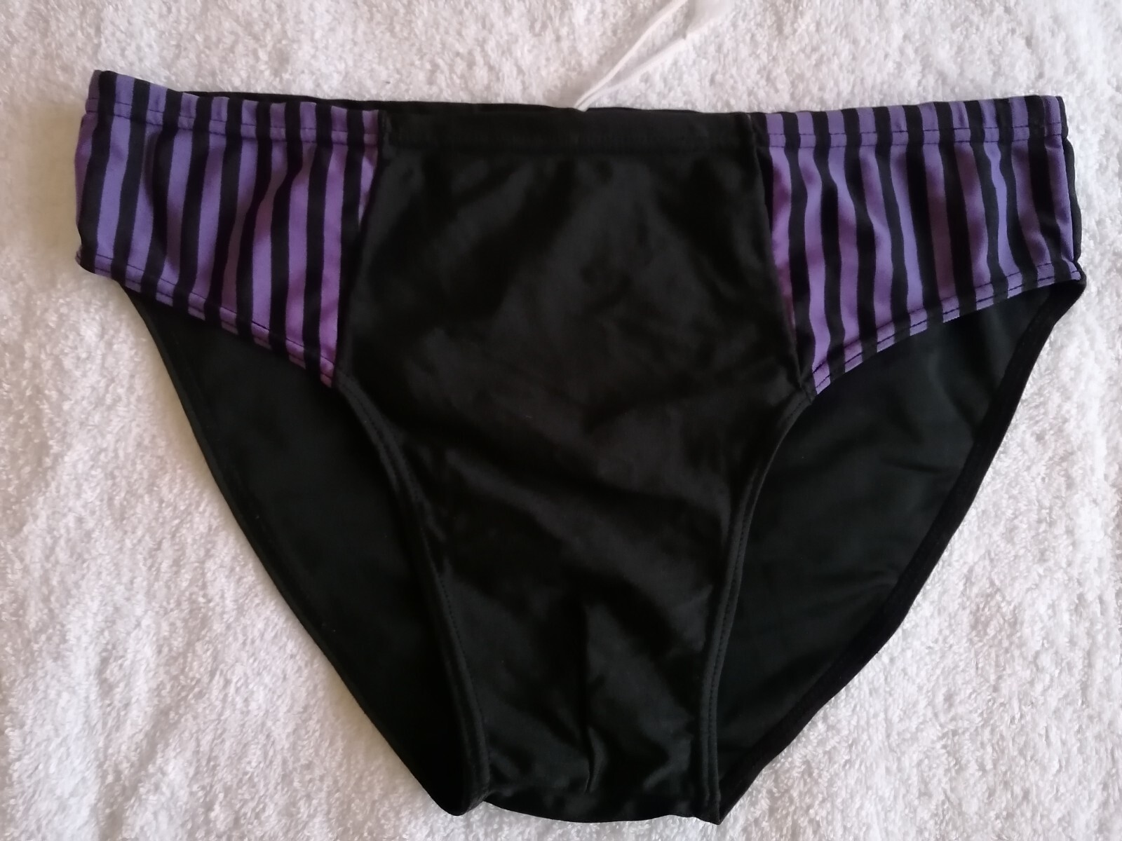 Italy Vintage swimwear for men, great design, brief s… Gem