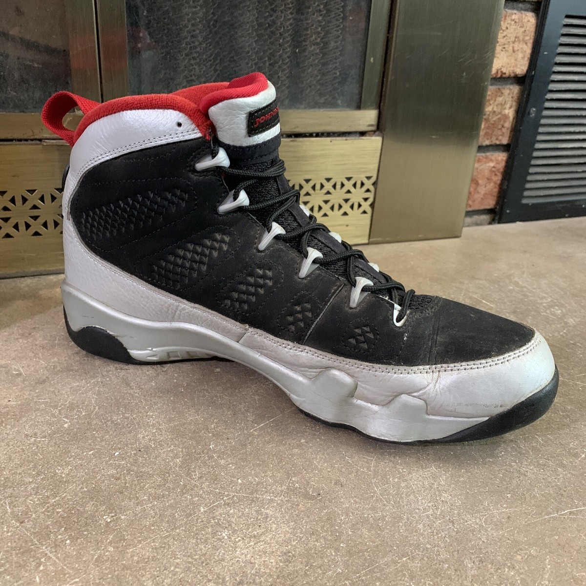 NIKE AIR JORDAN IX 9 RETRO JOHNNY KILROY BLACK RED PLATINUM