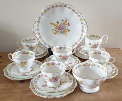 Vintage Foley Bone China (20 Stück)