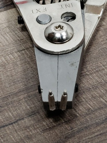 Pinza ad anello di ritenuta interno-esterno Hi-Tech modello 1221-S pinza ad anello a scatto - Foto 4 di 9