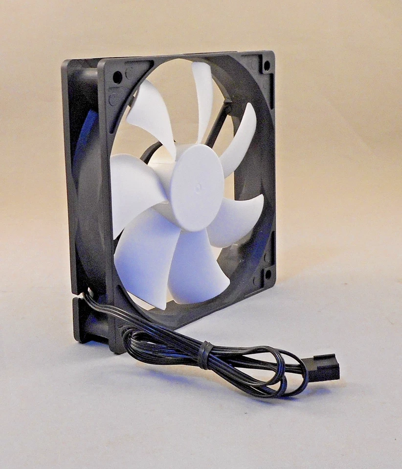Zalman ZA1225ASL [SL] 120mm 3-Pin 12V/0.16A Quiet PC Case Fan - Image 2 of 4