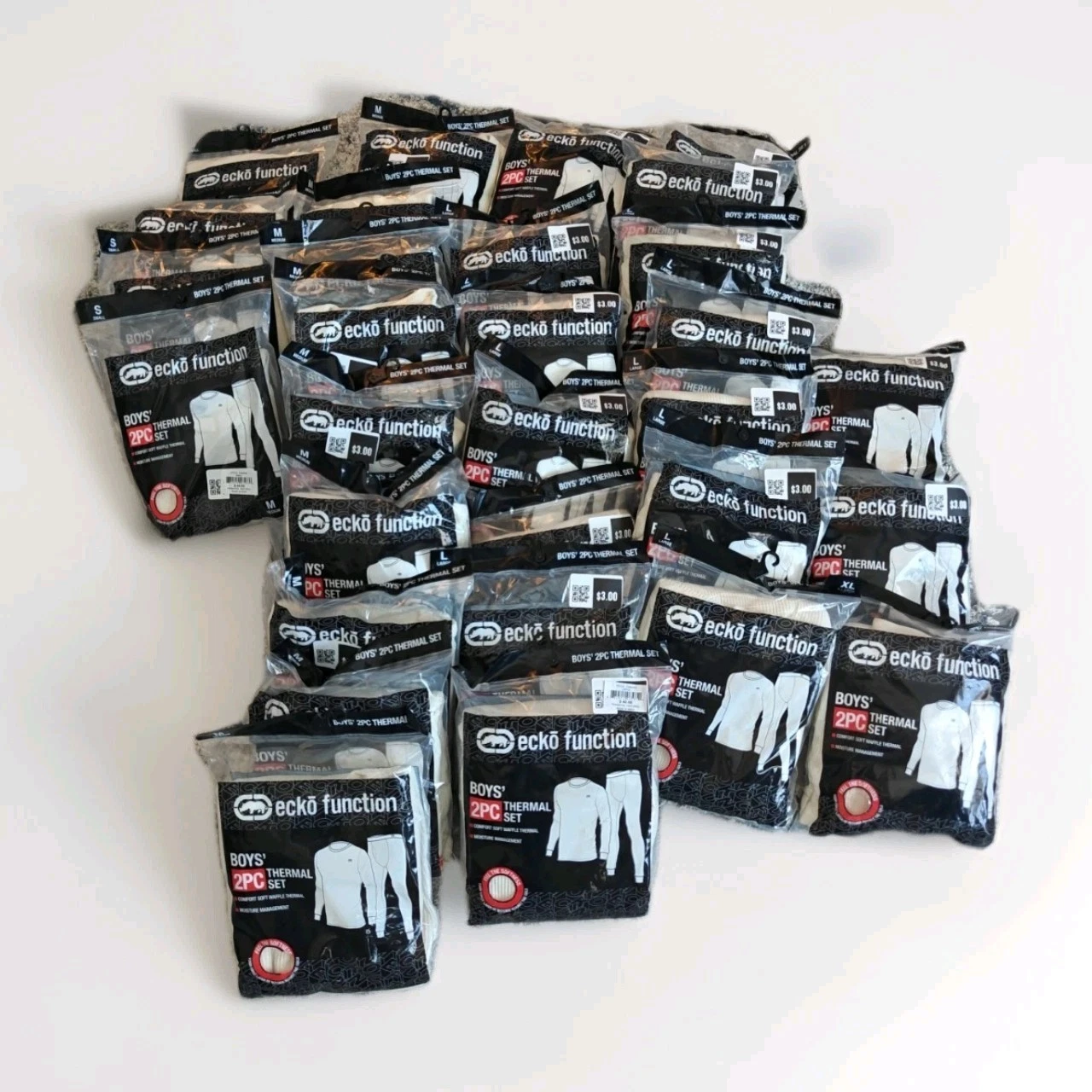 Lot of 30 - Ecko Boys 2 Piece Thermal Sets - 9 Med - 14 Large - 3 XL & 4 SMALL