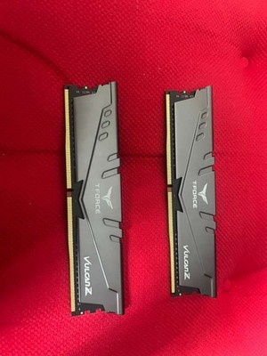 Team T-FORCE VULCAN Z 32GB (2x16GB) DDR4 3200MHz (TLZGD416G3200HC16FBK)