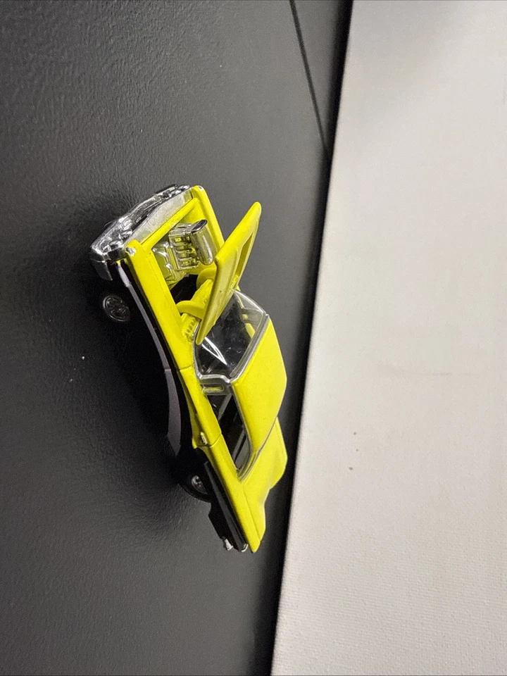 1997 Racing Champions '60 CHEVY IMPALA Yellow & Black Hot Rod Magazine Issue #89 - Image 2 of 4