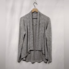 Athleta Nirvana Wear Two Ways Wrap Women's XS Gray Sporty Casual Comfy Outdoor
