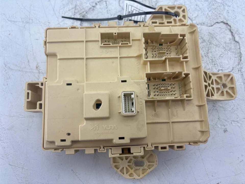 Caja de fusibles de cabina Kia Sorento 2019-2020 OEM 91950-C6545 Foto 2 de 4